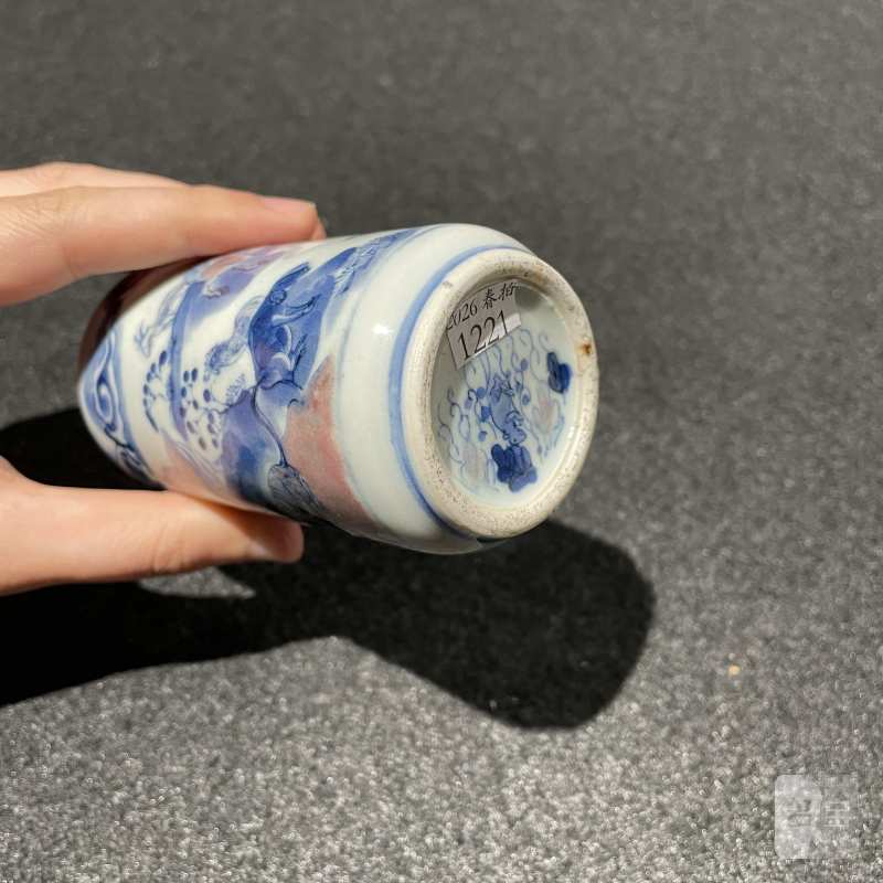 清乾隆 青花釉里红十二生肖图瓶 - 图9